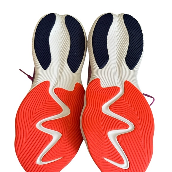 New Balance Women's Pink and Purple Athletic Shoes - Picture 2 of 9